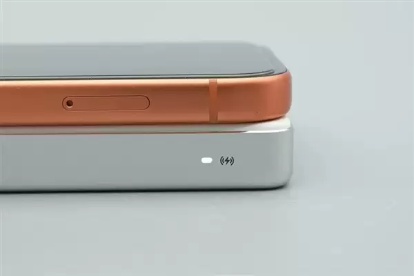 拆解报告：小米金沙江10000mAh 45W超薄磁吸移动电源