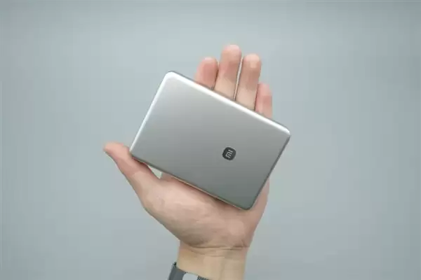 拆解报告：小米金沙江10000mAh 45W超薄磁吸移动电源