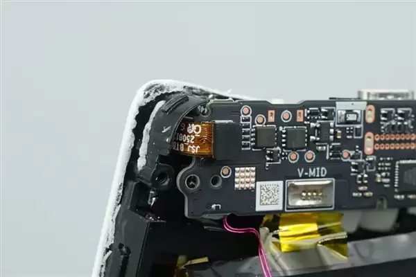 拆解报告：小米金沙江10000mAh 45W超薄磁吸移动电源