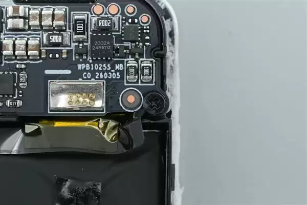 拆解报告：小米金沙江10000mAh 45W超薄磁吸移动电源