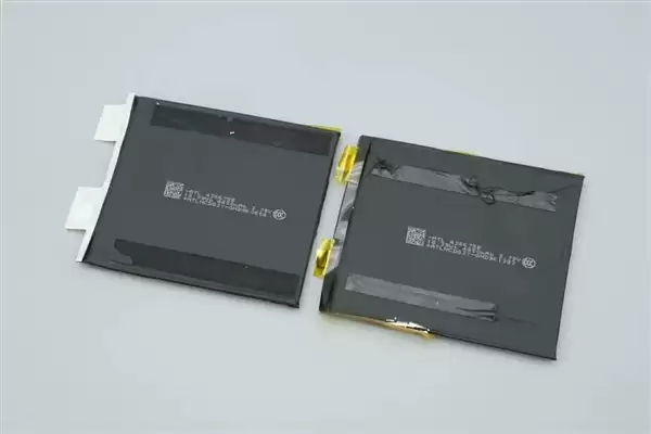 拆解报告：小米金沙江10000mAh 45W超薄磁吸移动电源