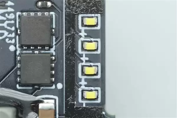 拆解报告：小米金沙江10000mAh 45W超薄磁吸移动电源