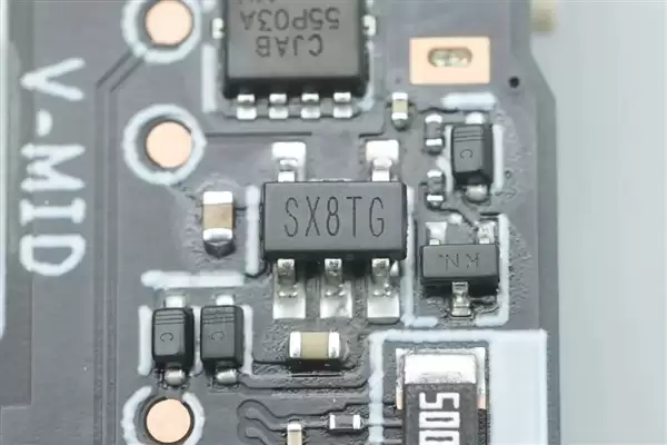 拆解报告：小米金沙江10000mAh 45W超薄磁吸移动电源