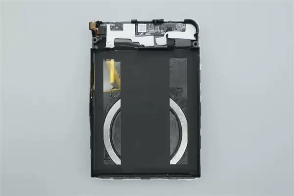 拆解报告：小米金沙江10000mAh 45W超薄磁吸移动电源