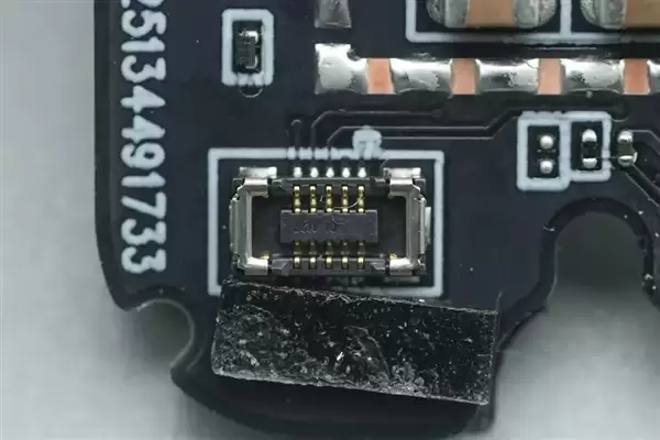拆解报告：小米金沙江10000mAh 45W超薄磁吸移动电源