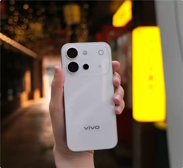 转动如星海闪烁!vivo S60星星海图赏