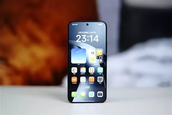 TCL华星宣布供屏小米17T系列 峰值亮度3500nits 超级阳光屏