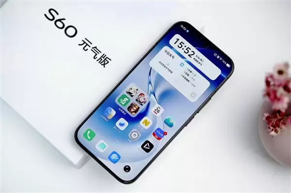 支持4K原生感Live!vivo S60元气版仲夏夜图赏