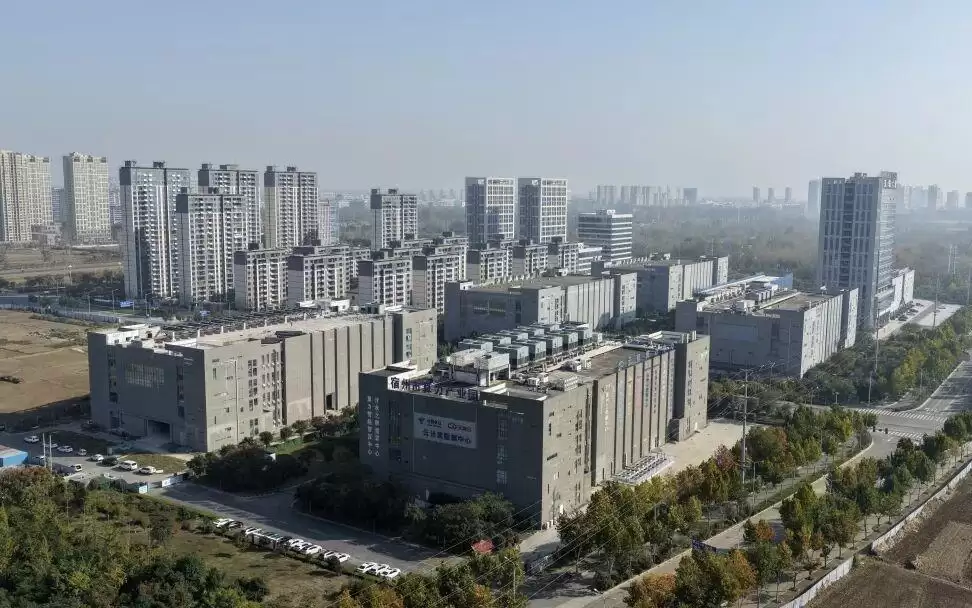 算力供给:短缺与闲置并存