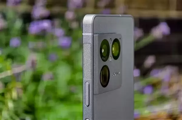 粉丝向产品Xperia 1 VIII