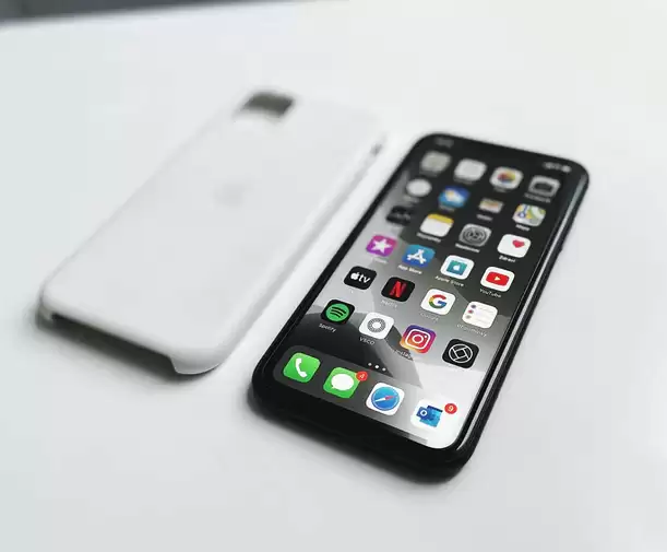 iPhone 11 玩游戏时会自动降低亮度是什么原因? iPhone 11 玩游戏时会自动降低亮度是什么原因?