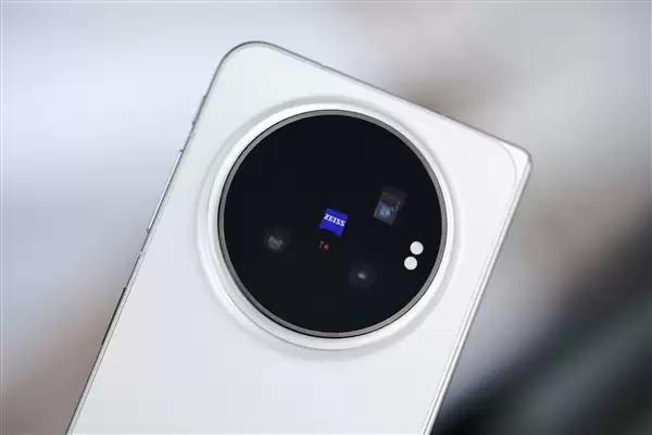 蓝厂最强折叠屏！vivo X Fold 6图赏