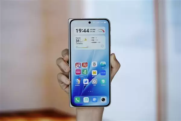 蓝厂最强折叠屏！vivo X Fold 6图赏