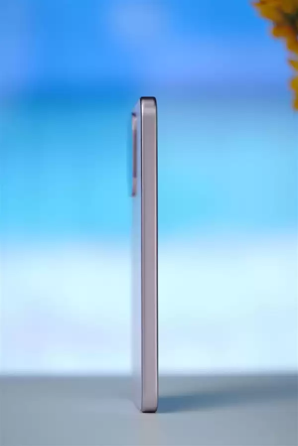 轻薄机身塞下9000mAh电池!vivo Y600 Turbo图赏