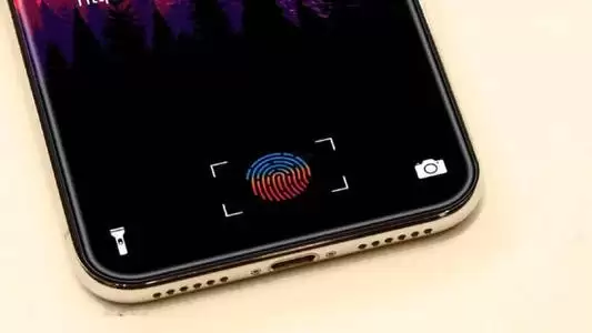 iPhone 12 可能采用屏下指纹识别,和 Face ID 有什么区别? iPhone 12 可能采用屏下指纹识别,和 Face ID 有什么区别?