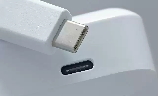 iPhone 12 将继续使用 Lighting 接口,苹果为何不用 Type-C? iPhone 12 将继续使用 Lighting 接口,苹果为何不用 Type-C?