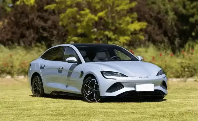 2027款日产Z Nismo手动挡：是情怀坚守，还是电动浪潮下的商业噱头？