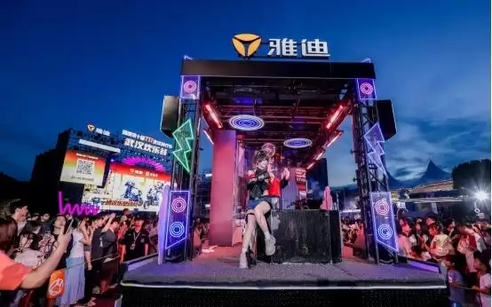 破圈Z世代的雅迪717：一场“造梦”与“圆梦”的双向奔赴