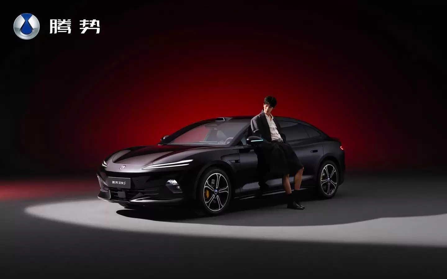 比亚迪“科技豪华智能轿车”腾势Z9S星曜黑官图发布,8月预售