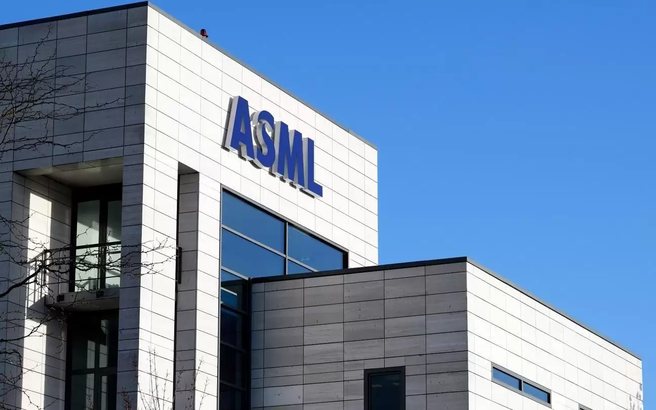 消息称ASML计划提高芯片制造设备定价,引发台积电不满
