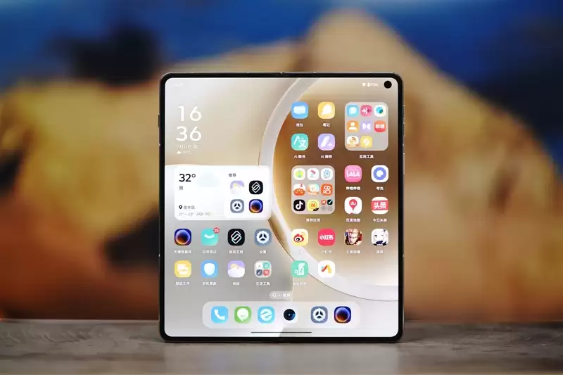 DXO影像第一!联想moto razr fold手机全面评测:全程无短板,这才是商务折叠旗舰该有的样子