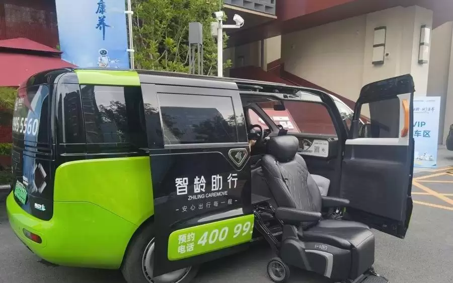 2026北京智慧康养机器人应用大赛收官,60余款产品展开实景比拼