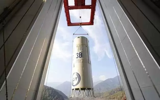 首位中国科学家获COSPAR大奖 一颗小行星将命名“王劲松星”|科技观察