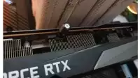 硬核电工老爸！旧收音机电容修好RTX 3070：又能打了
