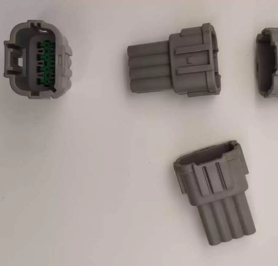 汽车接插件选型指南：传统燃油车与新能源车适配方案及优质厂家推荐