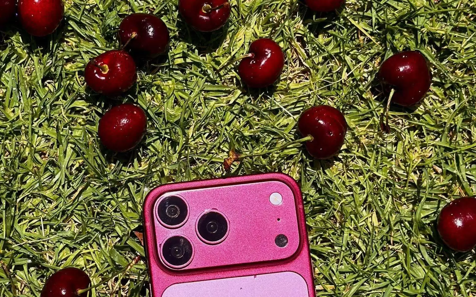2026苹果最抢手颜色：樱桃红iPhone 18 Pro测试照片流出