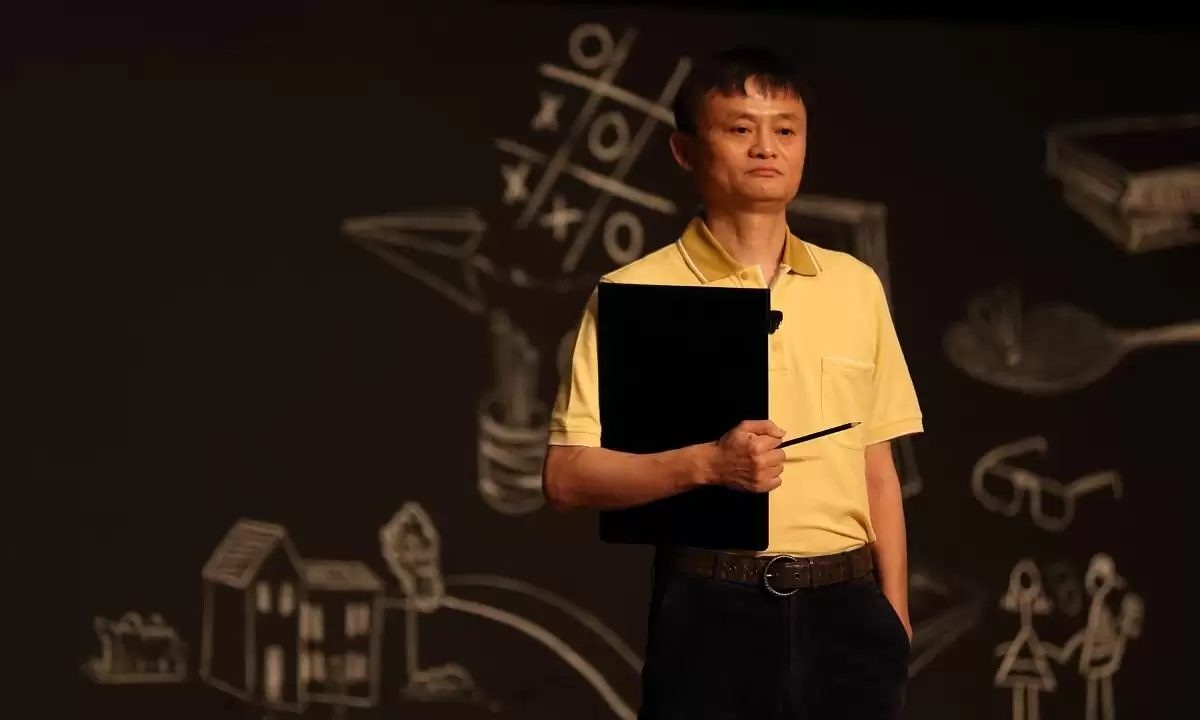 别太卷了！马云前脚在田里插秧，后脚现身哈佛、MIT