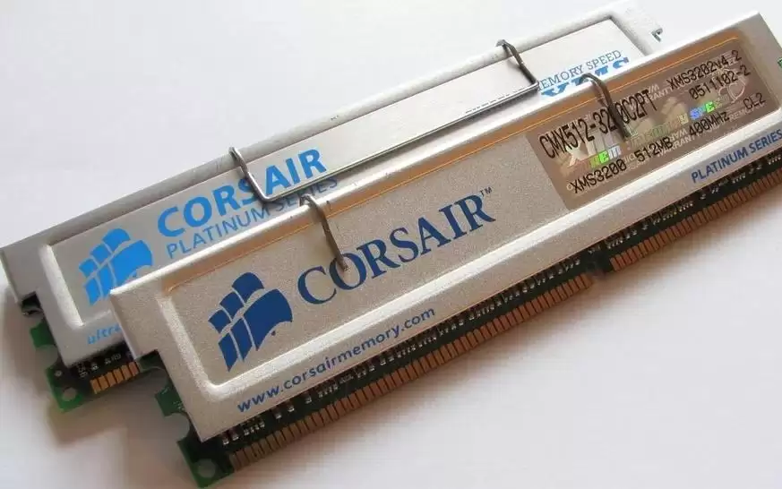 内存大涨价，玩家用DDR1平台成功运行Win11系统