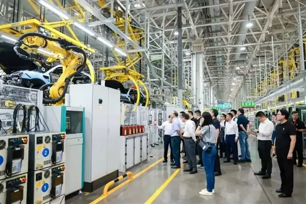 赛力斯董事长张兴海：问界高端底色离不开宁德时 代电池