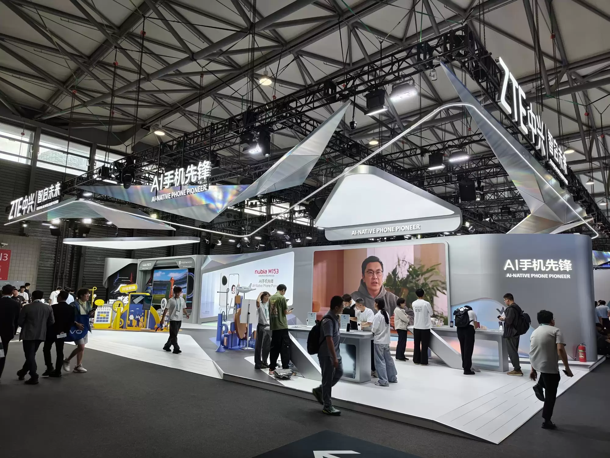 2026上海MWC ZTE中兴展台汇总 电竞玩家全军出击