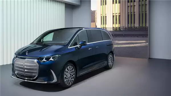 奔驰首款豪华电动MPV VLE发布：起售价54.4万起