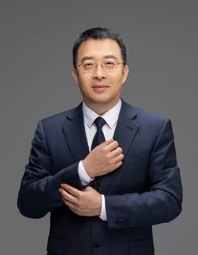 定义未来赛道：京东方如何用630亿重塑中尺寸OLED底牌？