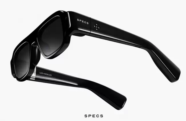 Snap 首款消费级 AR 眼镜 Specs 定价引发质疑 股价单日跌逾 5%