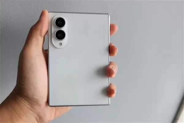 三星Galaxy Z Fold8入网获批：安卓阵营首款“阔折叠”7月登场，零折痕媲美OPPO