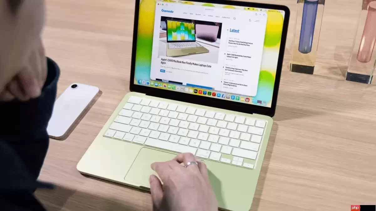 曝苹果首款触控MacBook Pro基本敲定！OLED屏+M6芯片