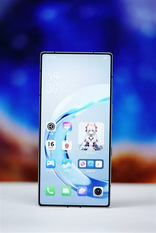 水冷透明机身+真全面屏!红魔 11S Pro+图赏