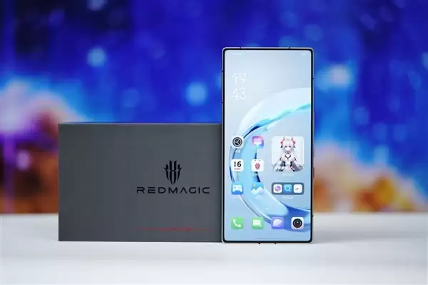 水冷透明机身+真全面屏!红魔 11S Pro+图赏