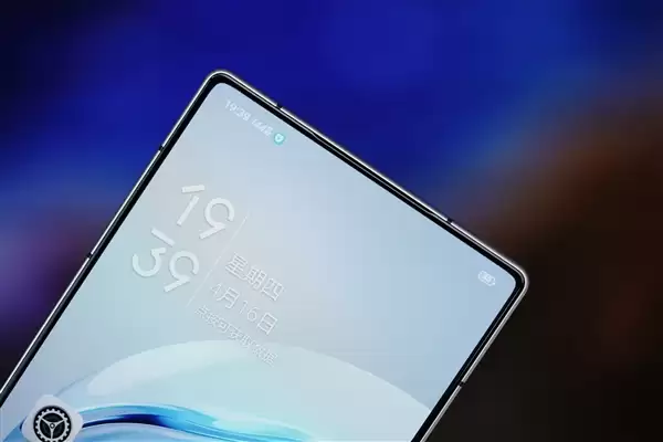 水冷透明机身+真全面屏!红魔 11S Pro+图赏