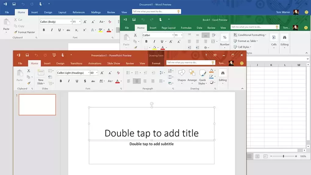 Word、Excel和PowerPoint三个Office办公软件窗口同时打开的界面